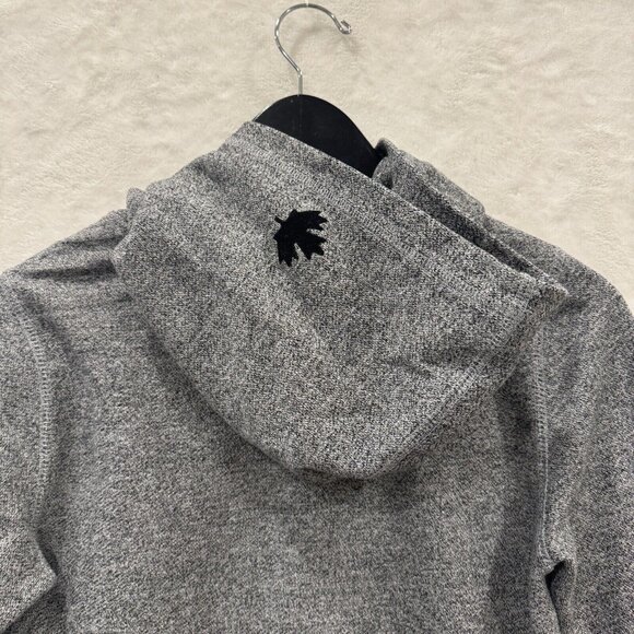 ROOTS Canada Beaver Hoodie Sweathirt  Pullover Kids Size XL 11-12 Year Old Gray - Picture 6 of 6